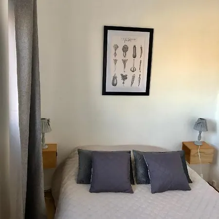 Apartament Lapartchallandais *