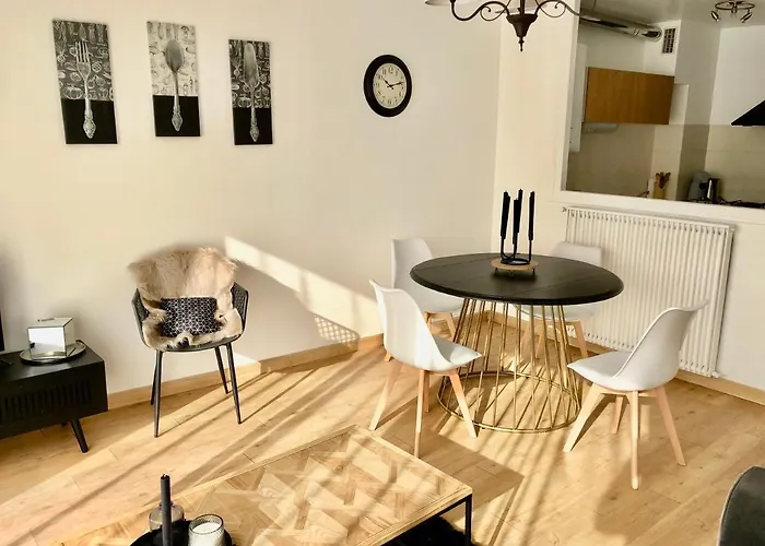 Lapartchallandais דירה שאלאן